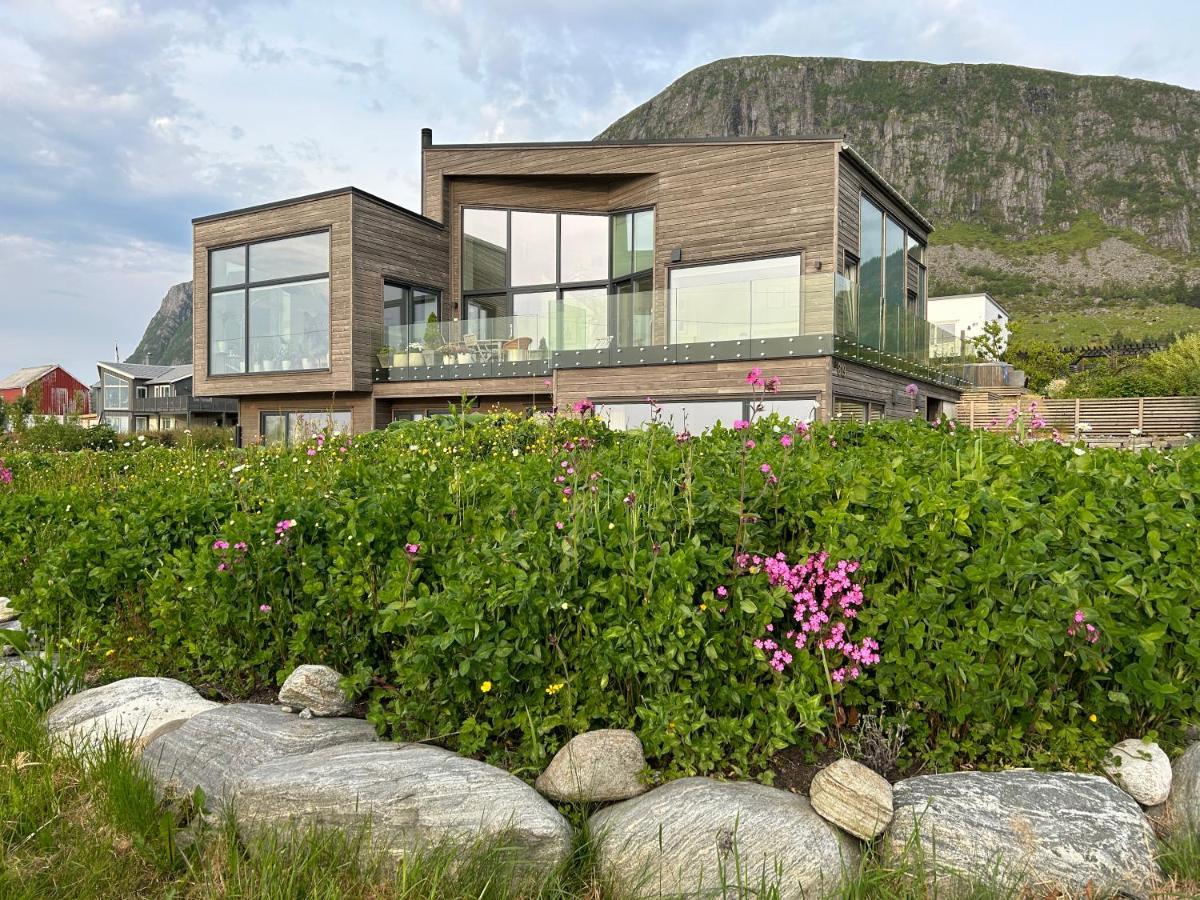 Beach Front Appartments In Design Eco-Villa อุลสไตน์วิค ภายนอก รูปภาพ