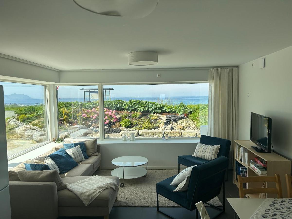 Beach Front Appartments In Design Eco-Villa อุลสไตน์วิค ภายนอก รูปภาพ